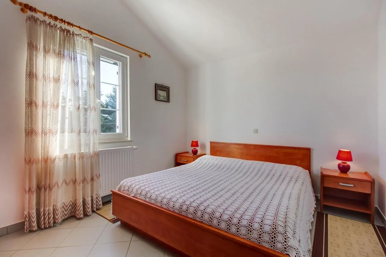 Apartment Apartmani Branko Nerezine Croatia